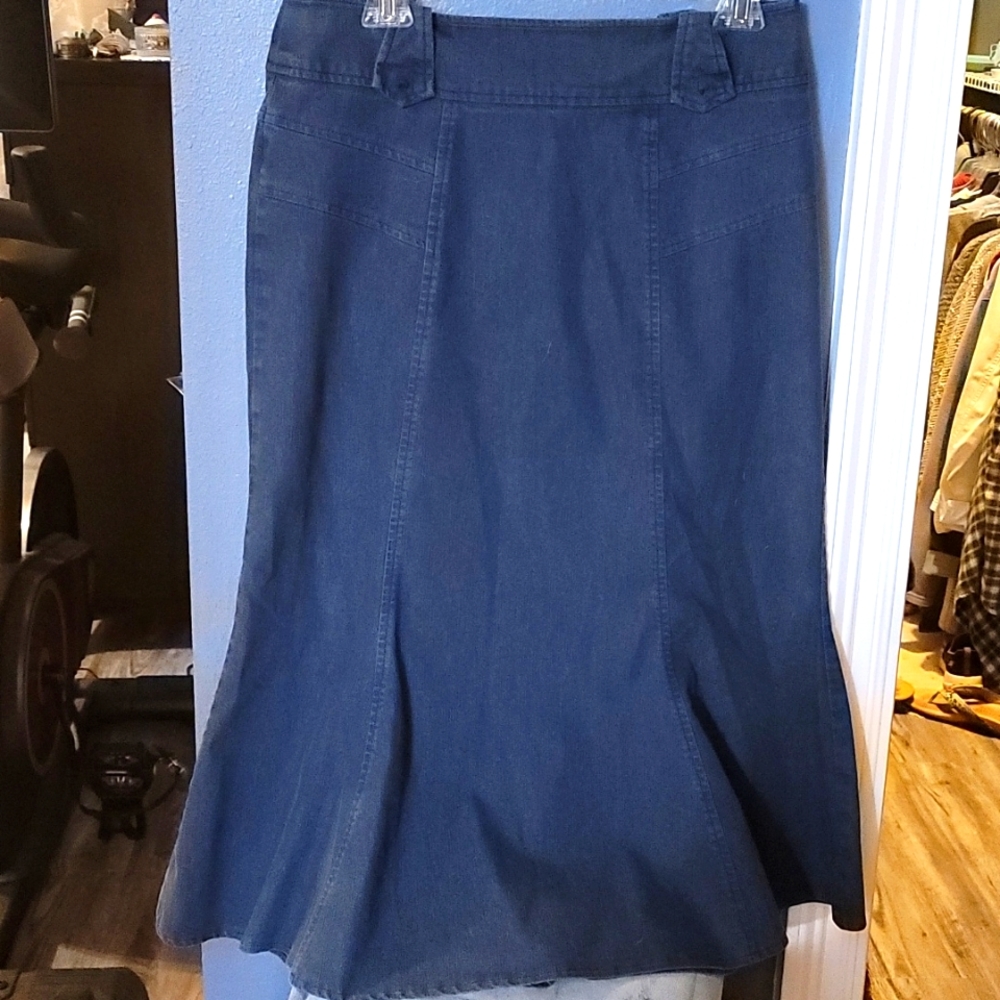Dress Barn denim skirt, 8, blue